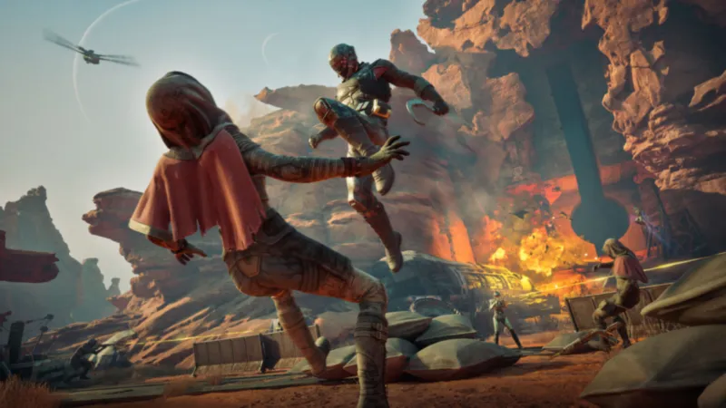 dune: awakening gameserver mieten – dein preisvergleich | 2 Zwei gepanzerte Gestalten prallen in einer fremden Wüste unter Felsen, Feuer und Rauch aufeinander. Der eine stürzt sich auf den anderen, während in der Ferne Gestalten und ein fliegendes Fahrzeug verweilen - eine Szene, die sich auf einem Dune: Awakening Server.